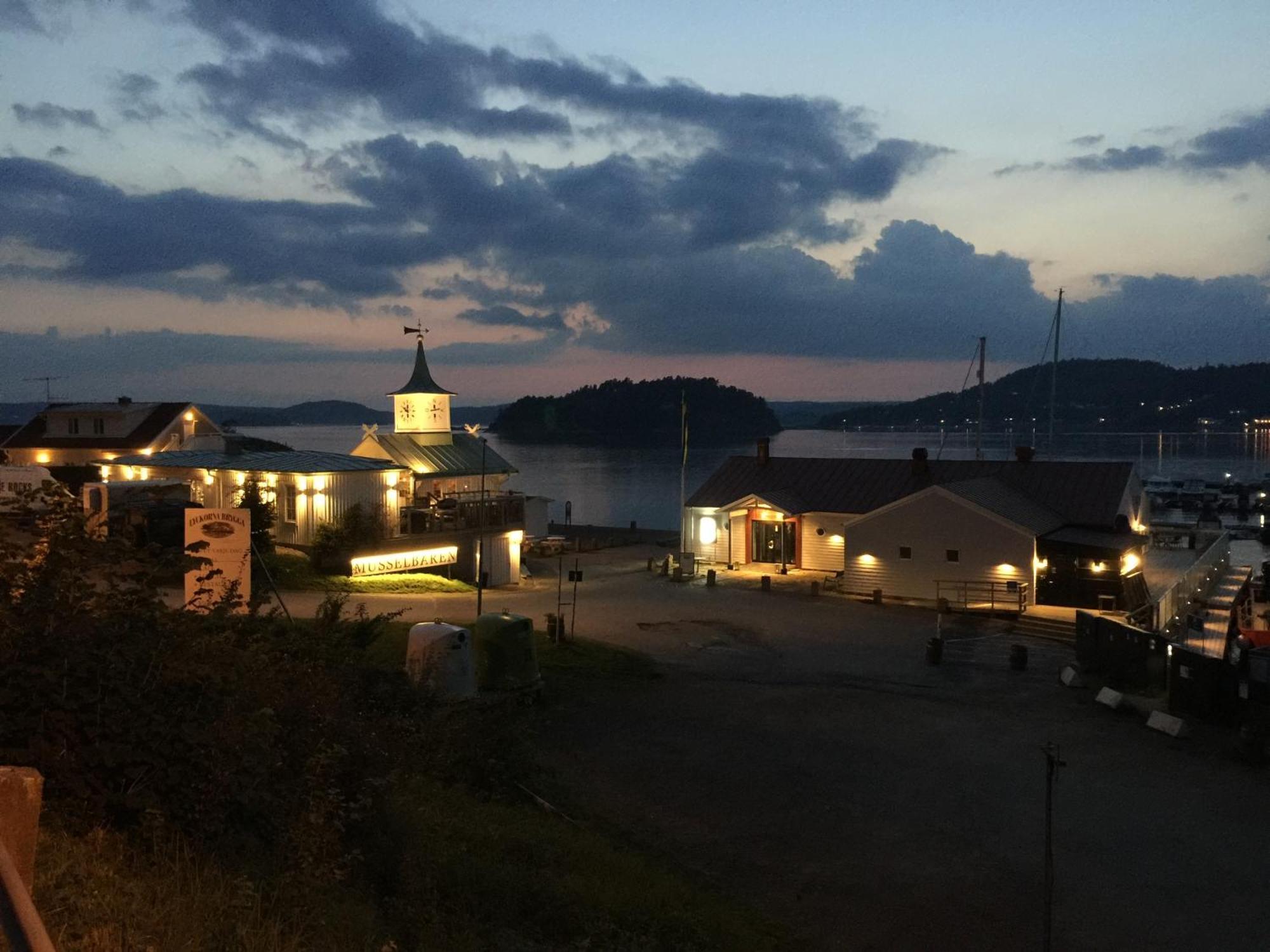 Villa Lilla Saturnus Ljungskile Esterno foto